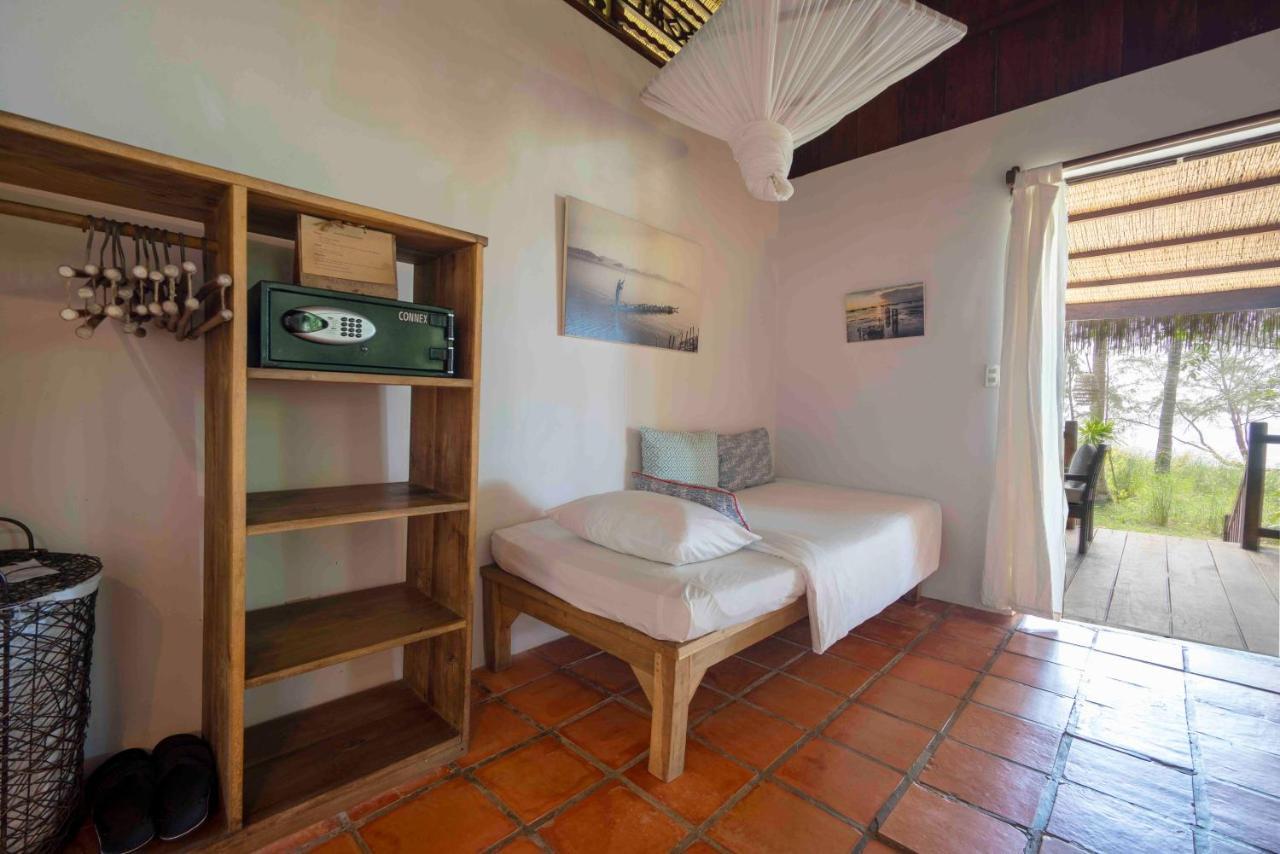 Mango Bay 3*