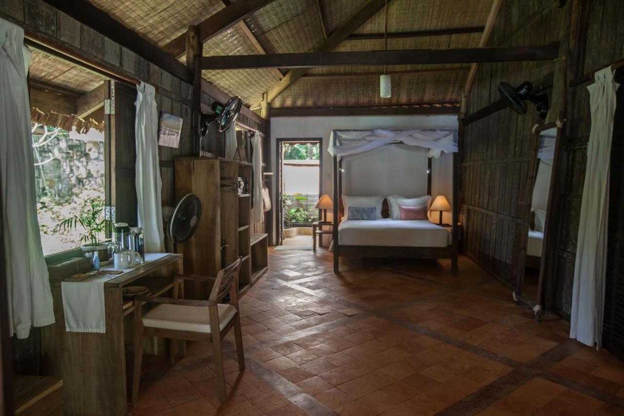 Mango Bay 3*